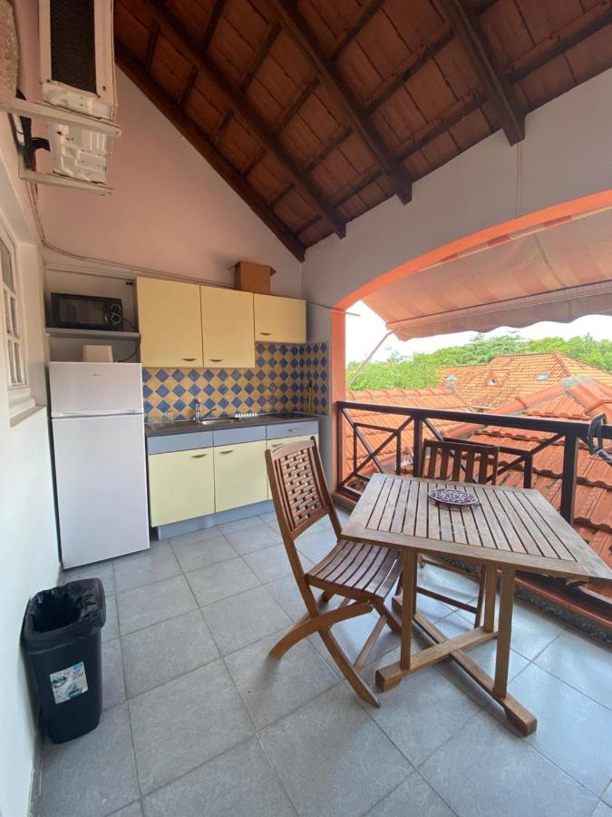 Residence Bel'Soleil Sainte-Anne Bagian luar foto