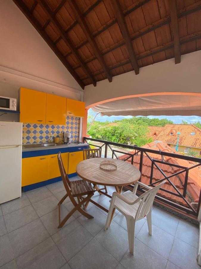 Residence Bel'Soleil Sainte-Anne Bagian luar foto