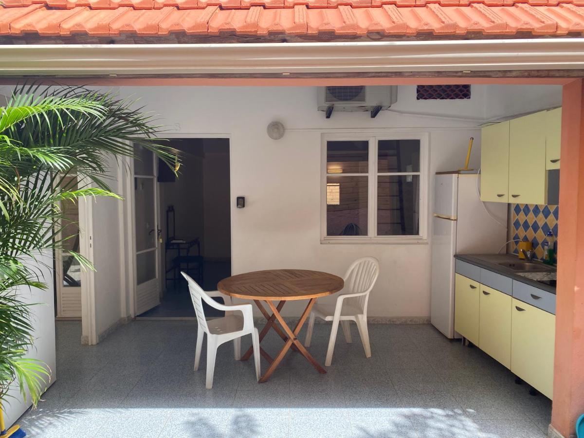 Residence Bel'Soleil Sainte-Anne Bagian luar foto