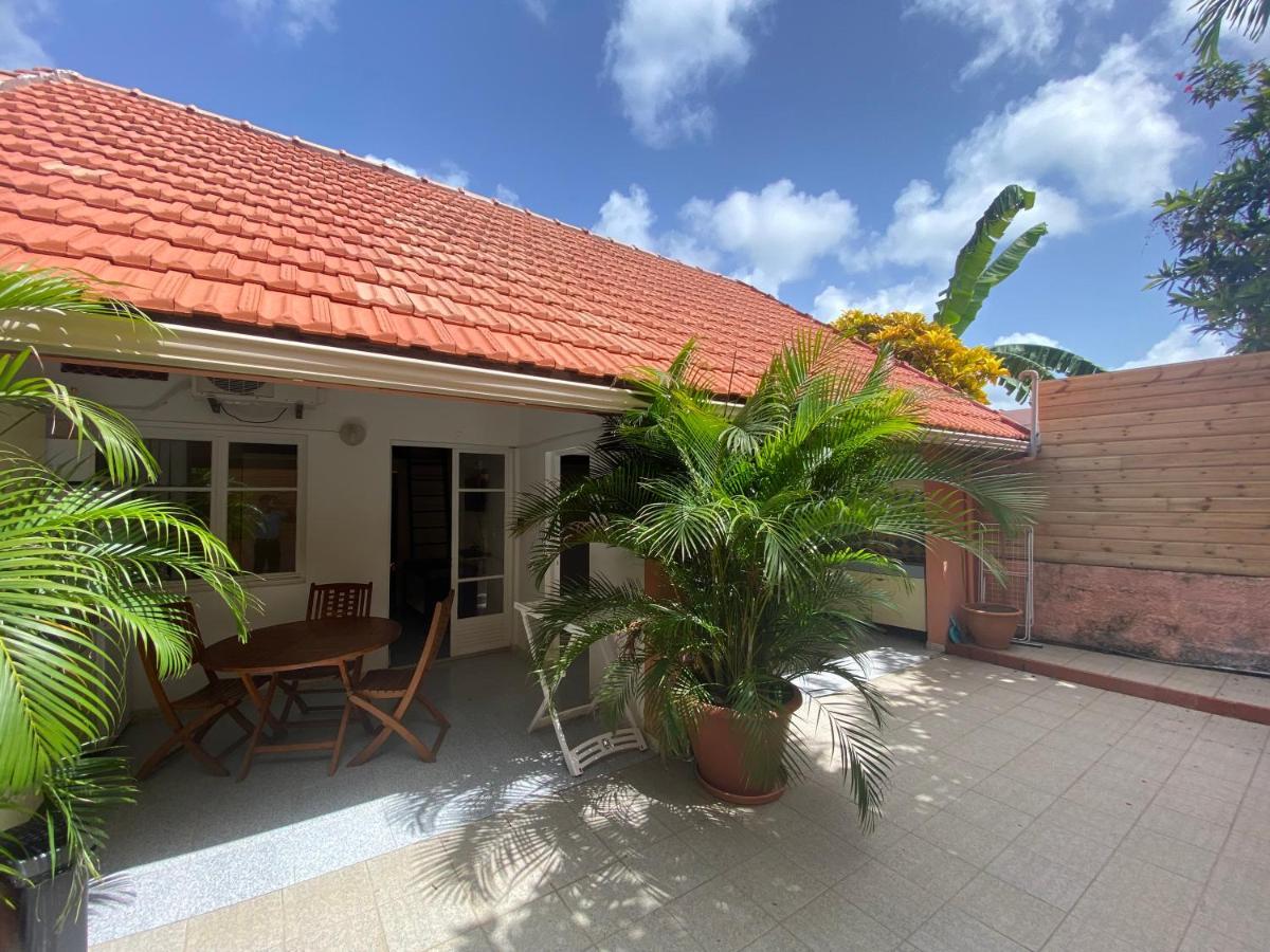 Residence Bel'Soleil Sainte-Anne Bagian luar foto