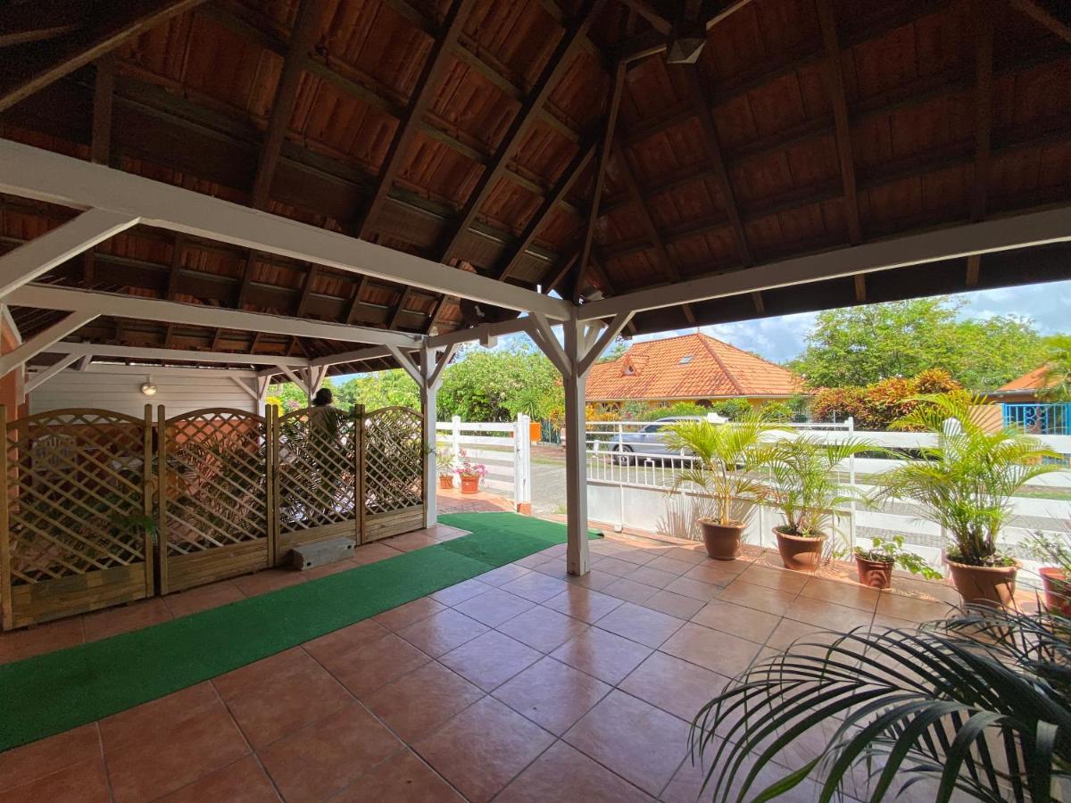 Residence Bel'Soleil Sainte-Anne Bagian luar foto