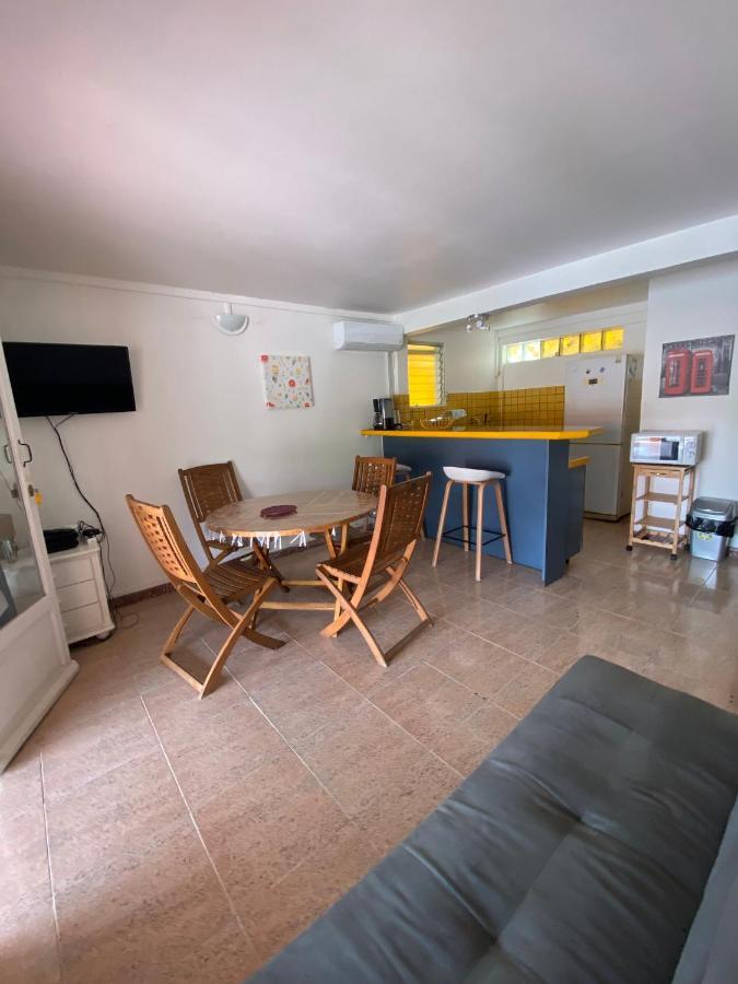 Residence Bel'Soleil Sainte-Anne Bagian luar foto